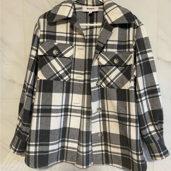 Plaid shacket - Picture 1 of 2